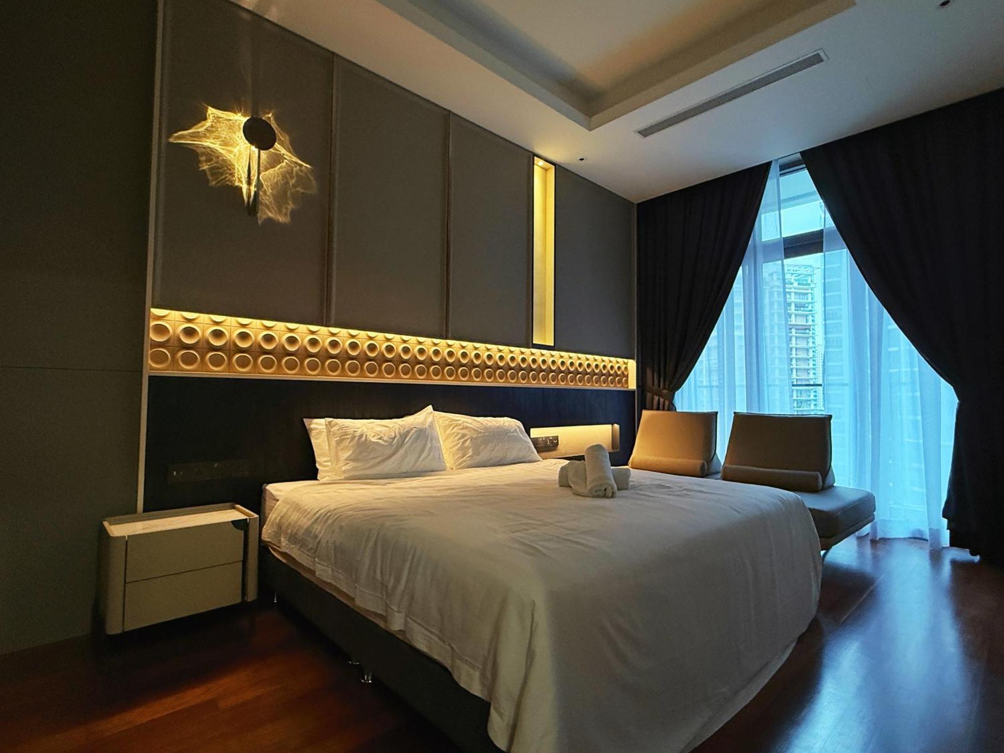 Royce Klcc Kuala Lumpur City Centre By Dormeo Destinations Exterior photo